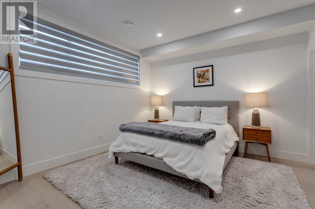 Single Family House for Sale in   Avenue NW West Hillhurst Calgary 