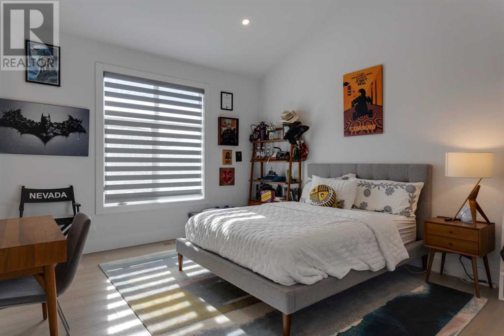 Single Family House for Sale in   Avenue NW West Hillhurst Calgary 