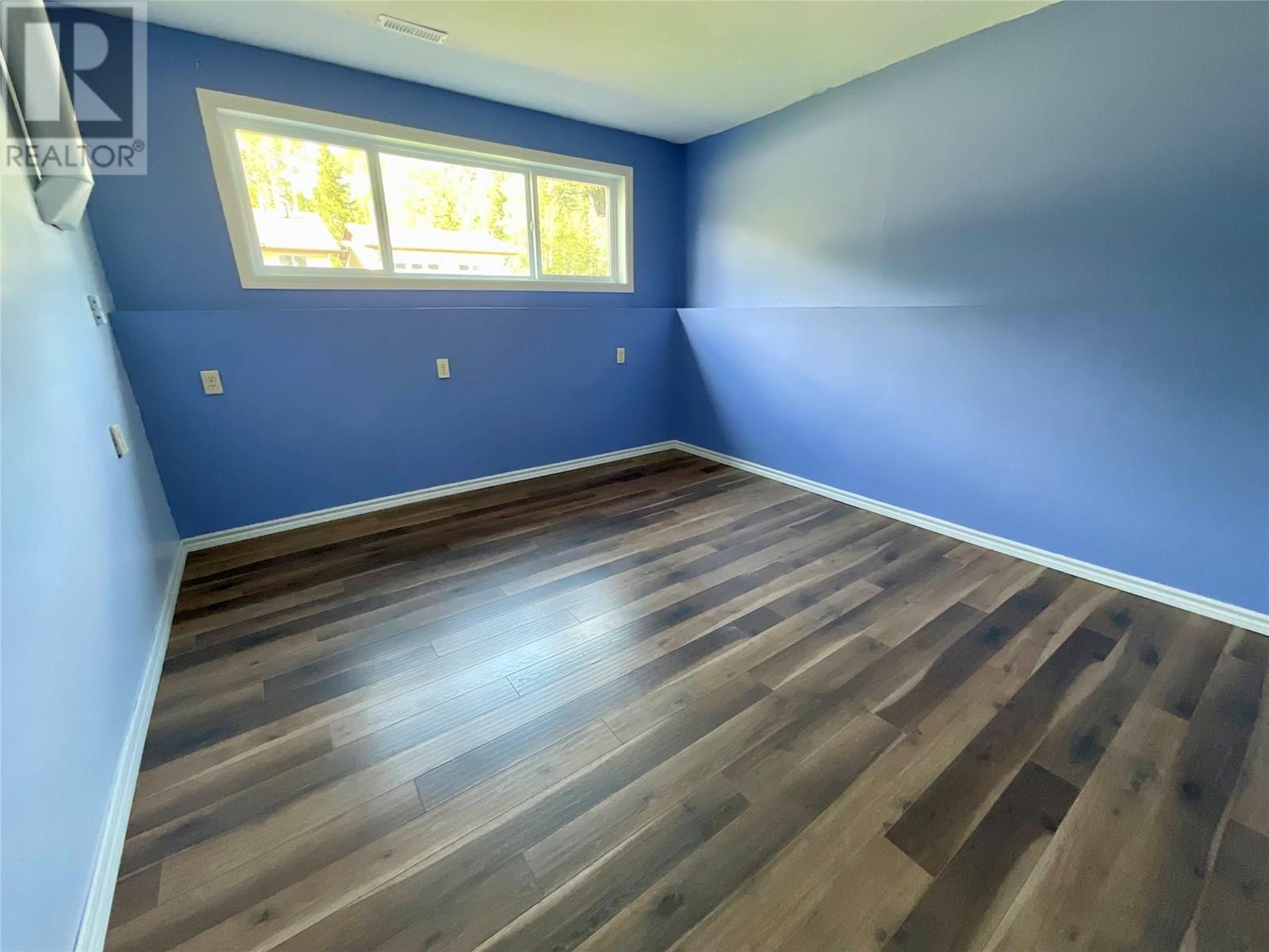 Photo 23 of 103 Hambrook Lane, Tumbler Ridge BC