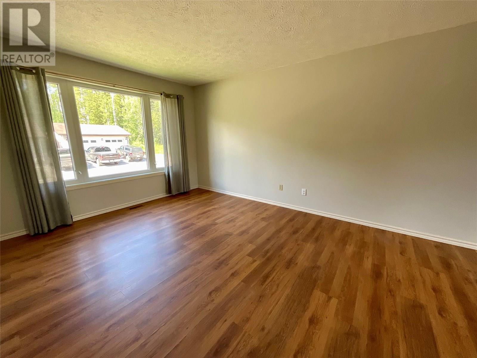 Photo 6 of 103 Hambrook Lane, Tumbler Ridge BC