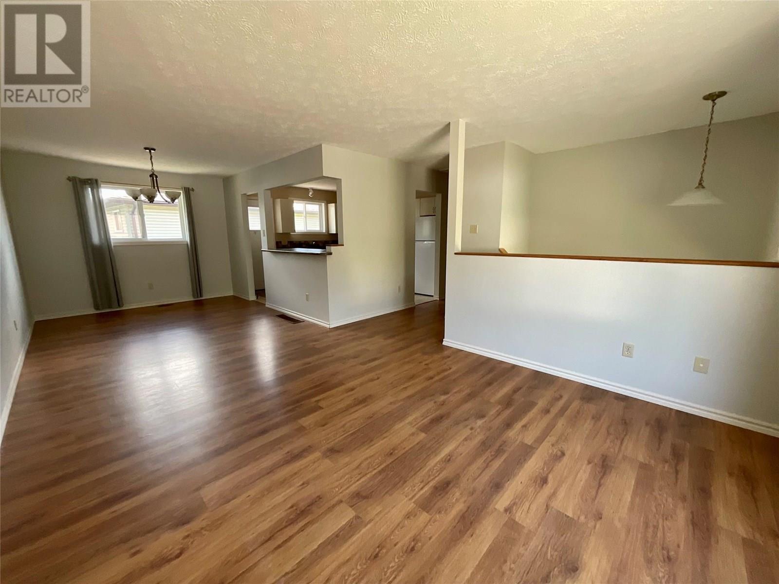 Photo 7 of 103 Hambrook Lane, Tumbler Ridge BC