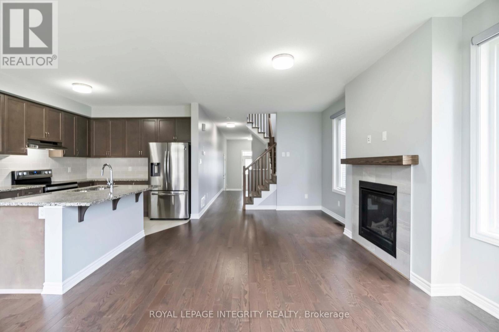 https://ddfcdn.realtor.ca/listing/TS638866478378130000/reb76/highres/7/x12251067_14.jpg