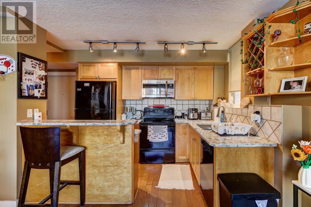 Single Family House for Sale in   Cameron Avenue SW Lower Mount Royal Calgary 