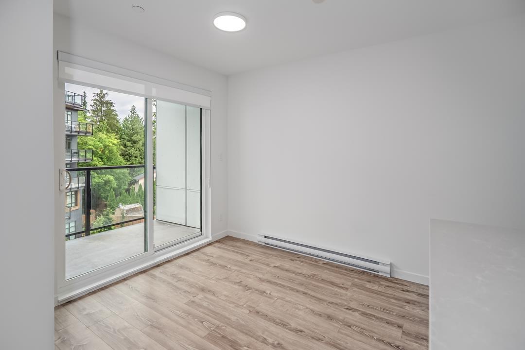 Photo 10 of 422 13968 Laurel Drive, Surrey BC