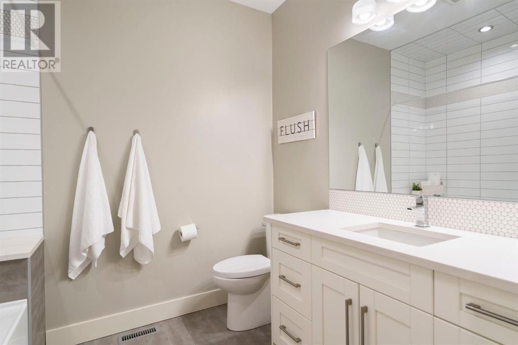 Single Family House Bungalow for Sale in  Grove Hill Place SW Glendale Calgary 