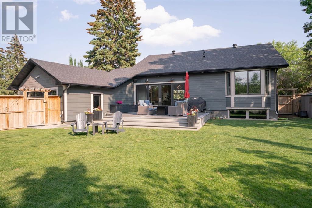 Single Family House Bungalow for Sale in  Grove Hill Place SW Glendale Calgary 