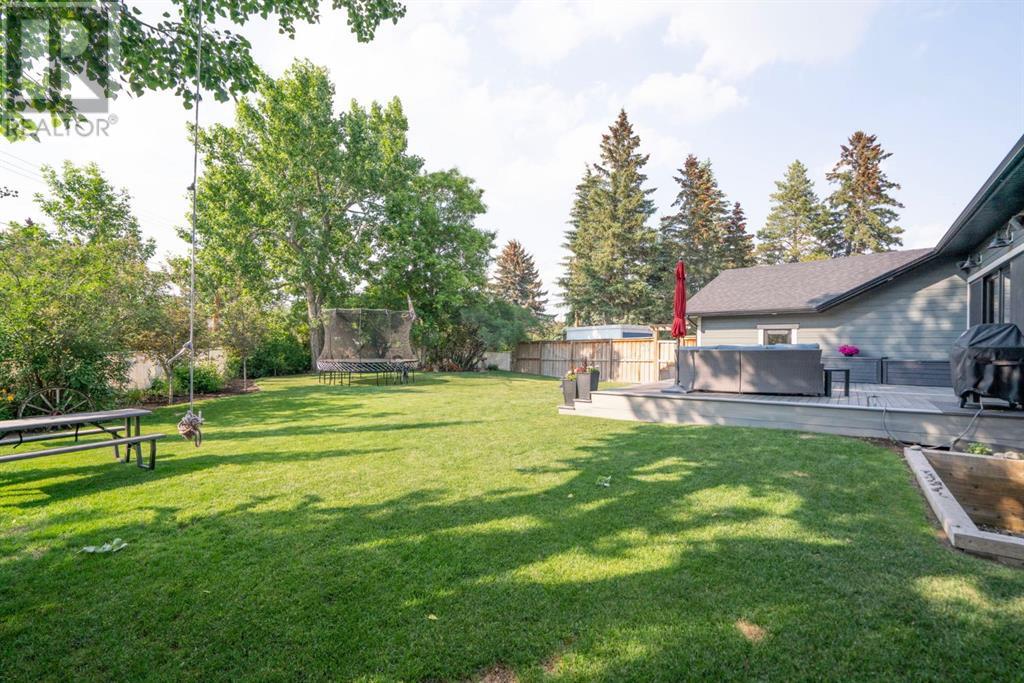 Single Family House Bungalow for Sale in  Grove Hill Place SW Glendale Calgary 
