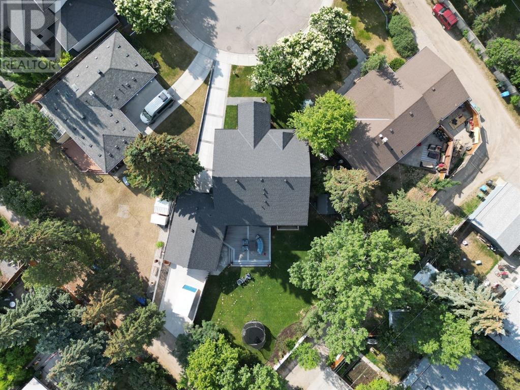 Single Family House Bungalow for Sale in  Grove Hill Place SW Glendale Calgary 