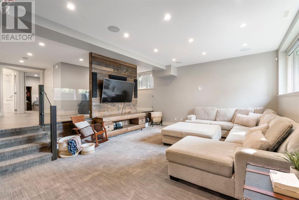Single Family House Bungalow for Sale in  Grove Hill Place SW Glendale Calgary 