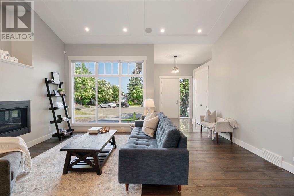 Single Family House Bungalow for Sale in  Grove Hill Place SW Glendale Calgary 