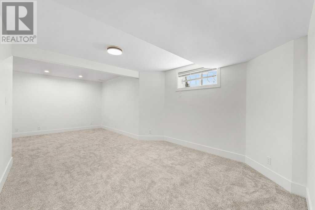 Single Family House for Sale in  Mckenzie Lake Point SE McKenzie Lake Calgary 