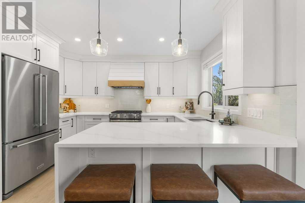 Single Family House for Sale in  Mckenzie Lake Point SE McKenzie Lake Calgary 