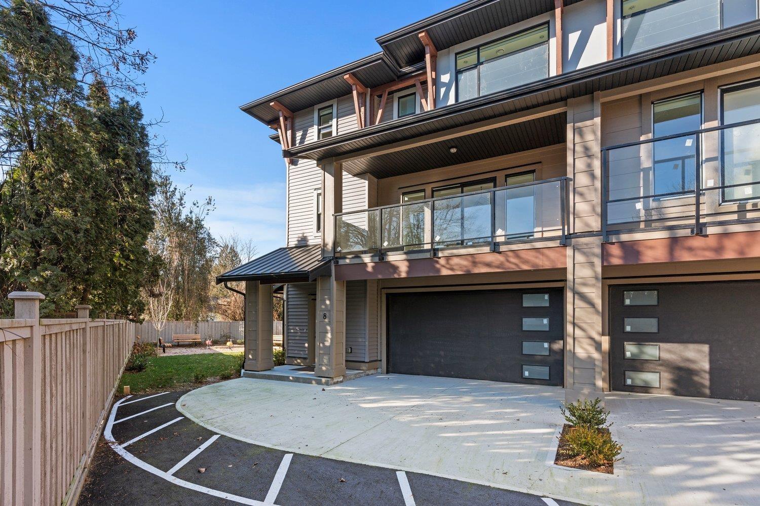Photo 1 of 8 9603 Broadway Street Chilliwack Proper East, Chilliwack BC