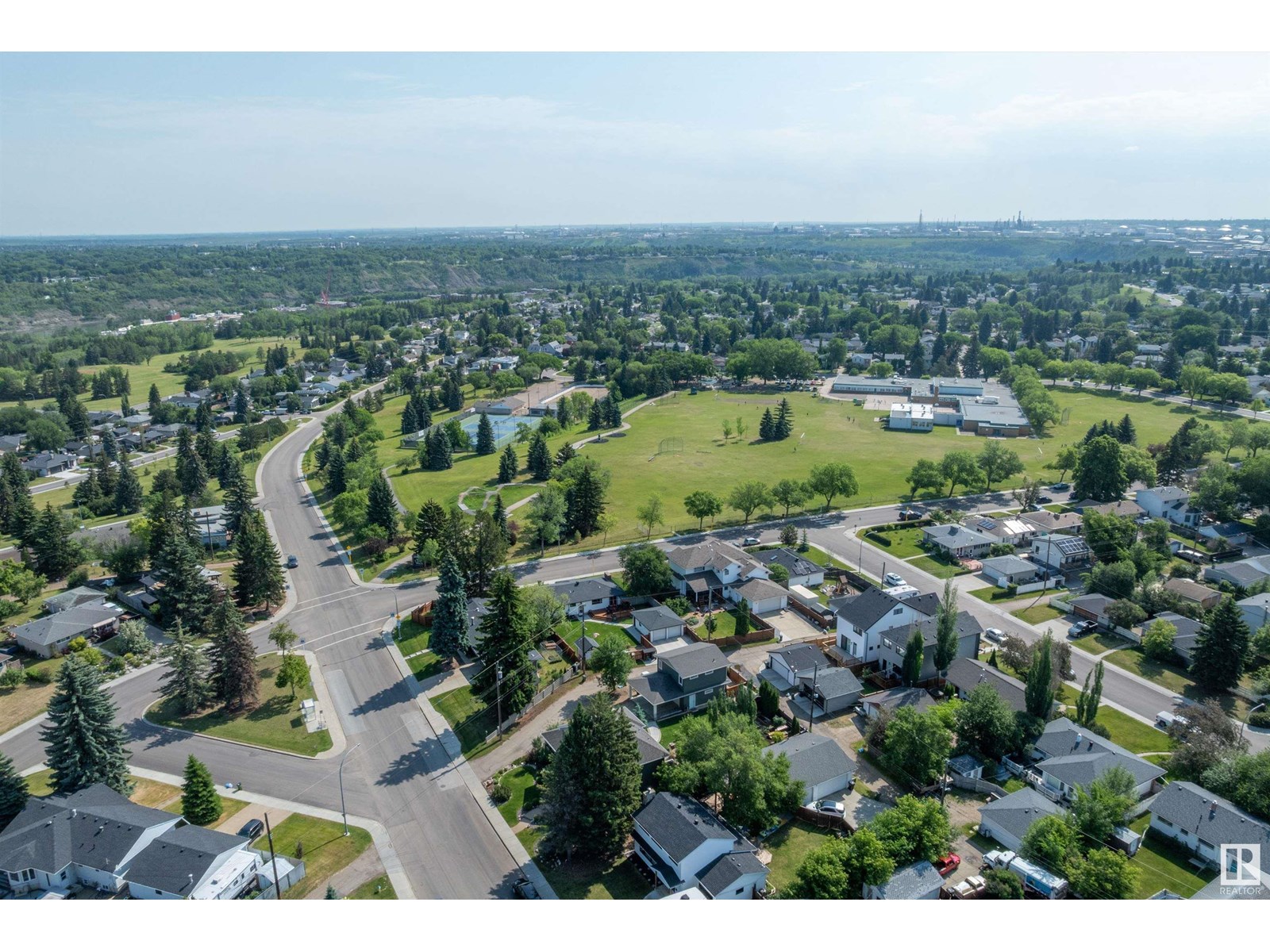 Photo 66 of 10765 65 St Nw, Edmonton AB