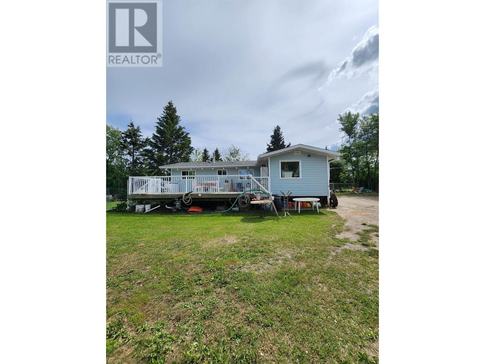 Photo 4 of 12208 Oak Avenue, Fort St John BC