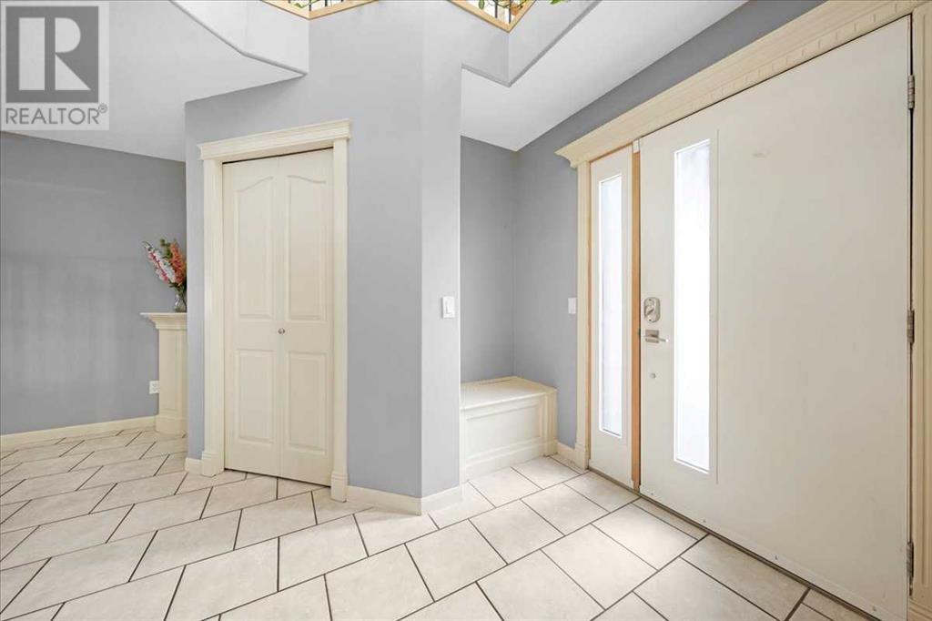 Single Family House for Sale in  Royal Ridge Rise NW Royal Oak Calgary 