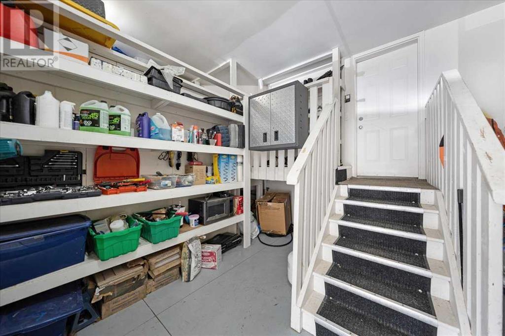 Single Family House for Sale in  Royal Ridge Rise NW Royal Oak Calgary 