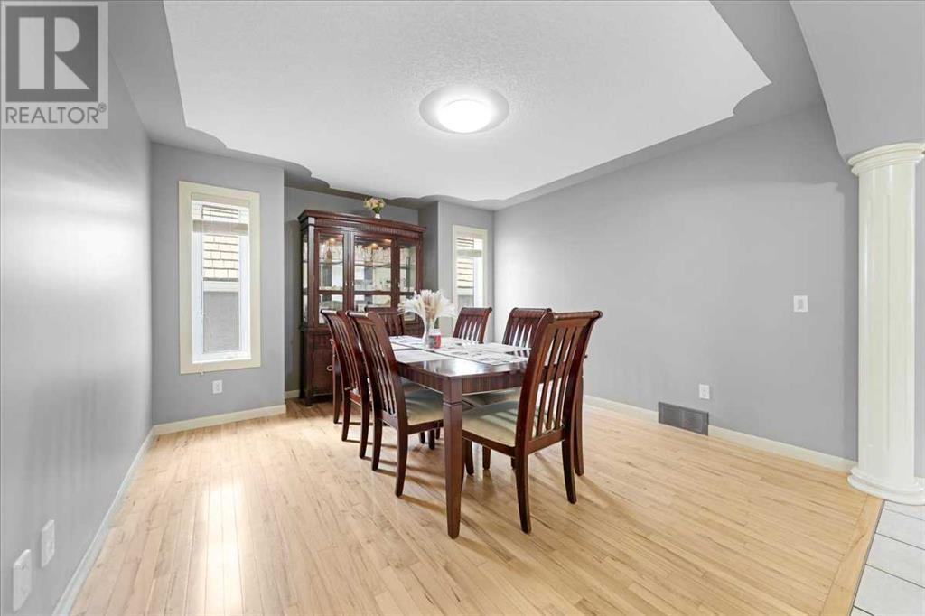 Single Family House for Sale in  Royal Ridge Rise NW Royal Oak Calgary 