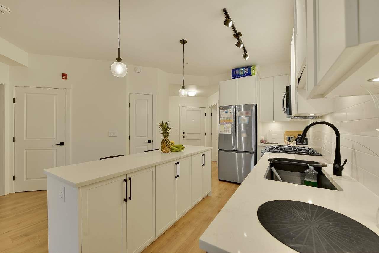 Photo 8 of 304 19935 75 A Avenue, Langley BC