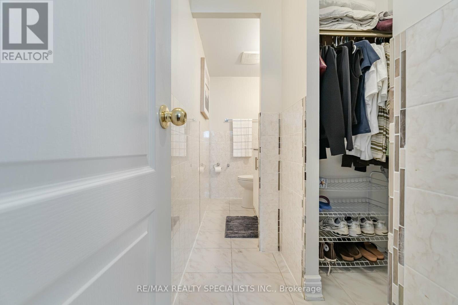 Photo 26 of 915 370 Dixon Road, Toronto ON