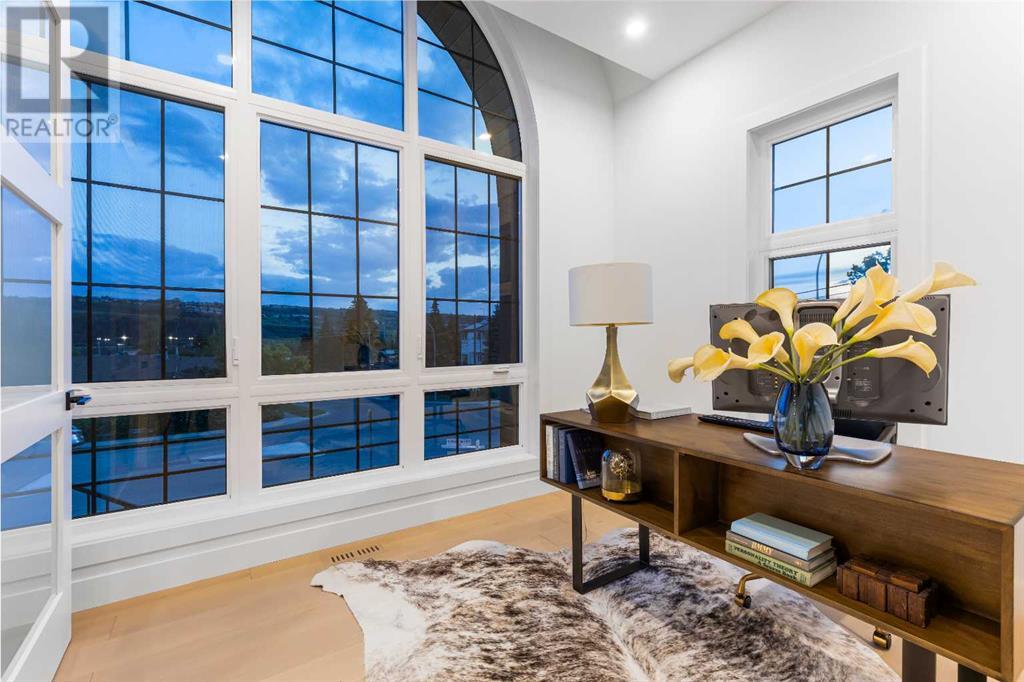 Single Family House for Sale in   Avenue NW Montgomery Calgary 