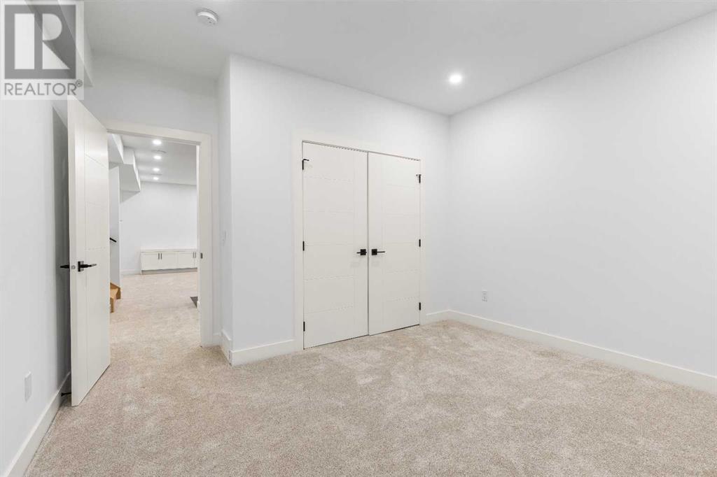 Single Family House for Sale in   Avenue NW Montgomery Calgary 