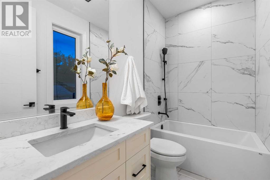 Single Family House for Sale in   Avenue NW Montgomery Calgary 