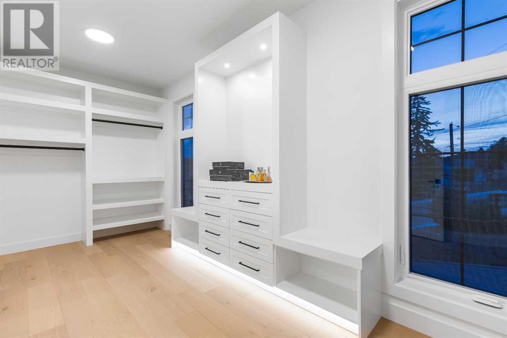 Single Family House for Sale in   Avenue NW Montgomery Calgary 