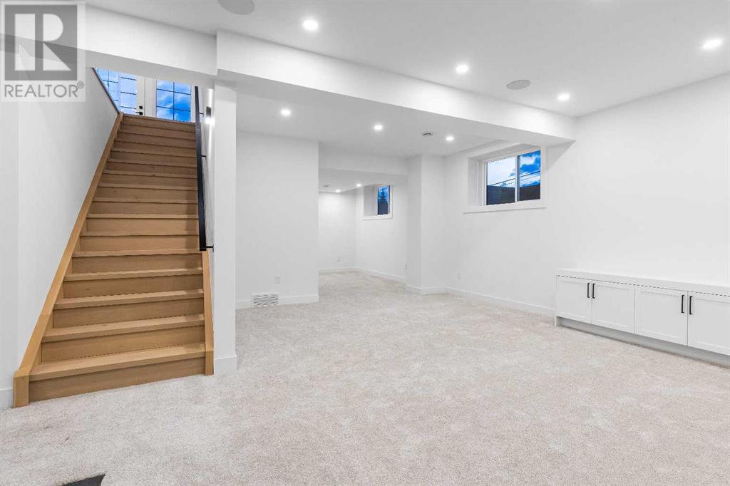 Single Family House for Sale in   Avenue NW Montgomery Calgary 