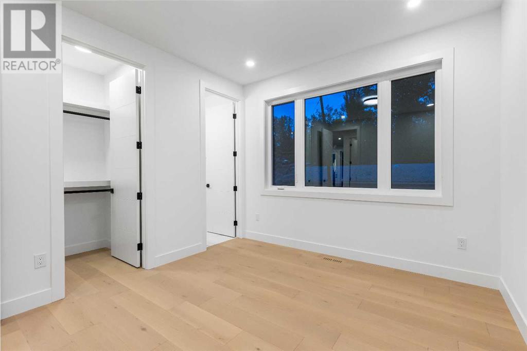Single Family House for Sale in   Avenue NW Montgomery Calgary 