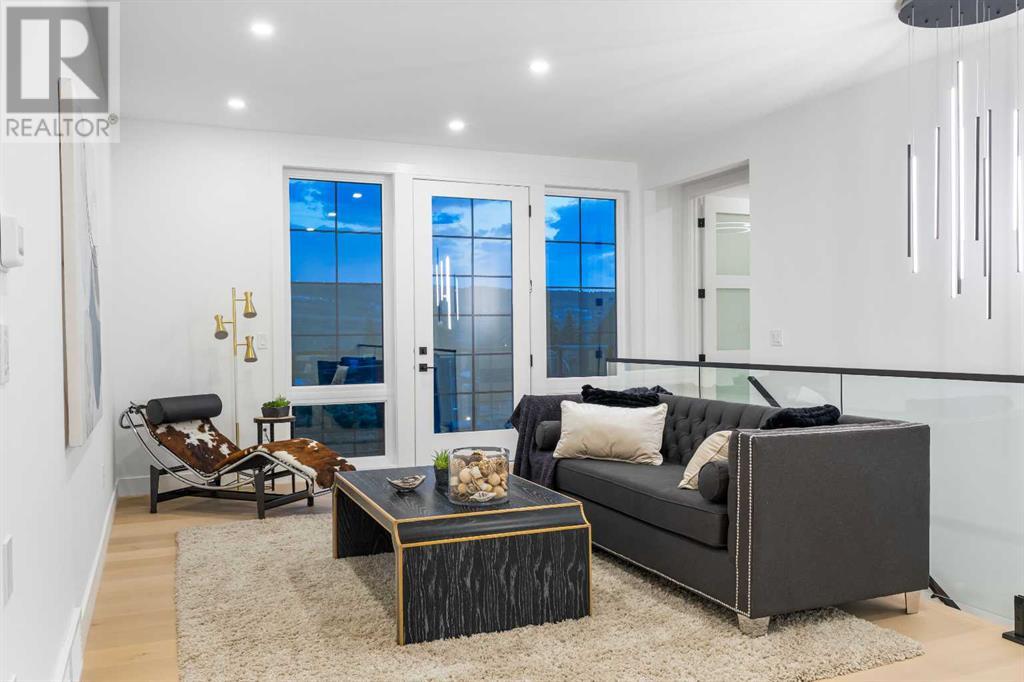 Single Family House for Sale in   Avenue NW Montgomery Calgary 