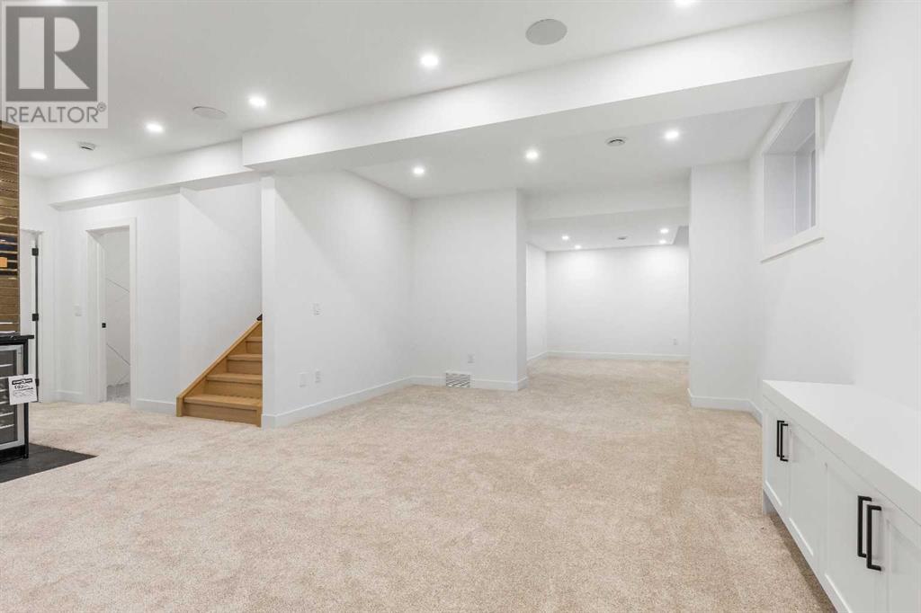 Single Family House for Sale in   Avenue NW Montgomery Calgary 