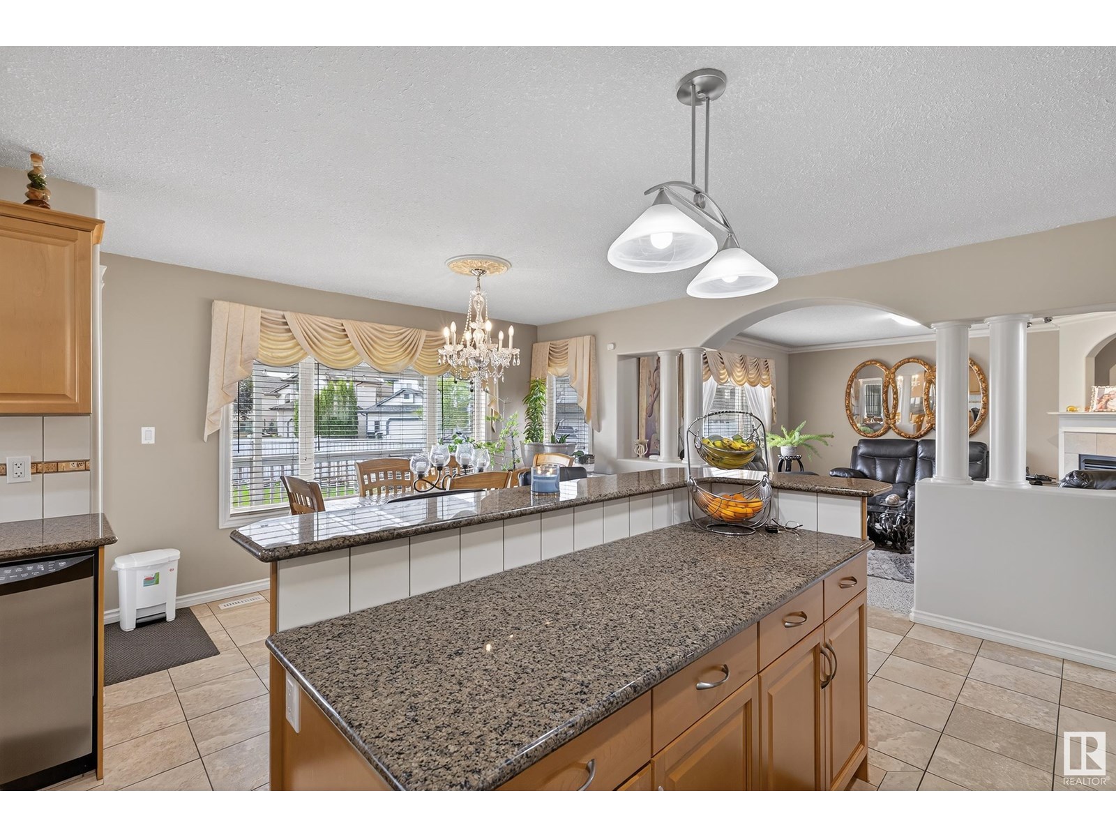Photo 12 of 10671 180 Av Nw, Edmonton AB