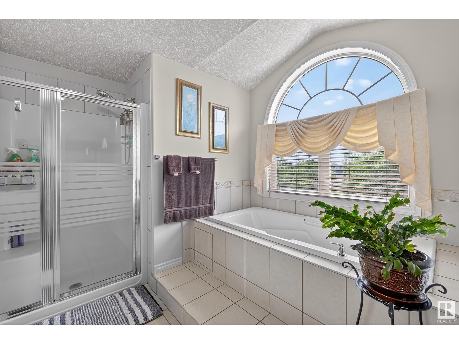 Photo 26 of 10671 180 Av Nw, Edmonton AB