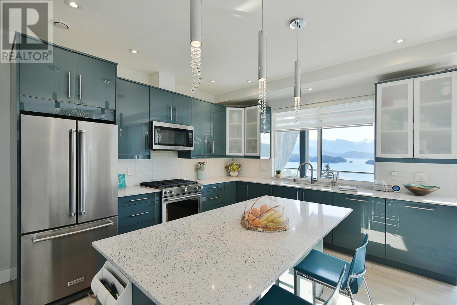 1242 ST ANDREWS ROAD, Gibsons