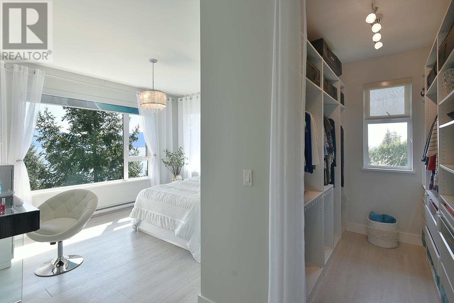 1242 ST ANDREWS ROAD, Gibsons