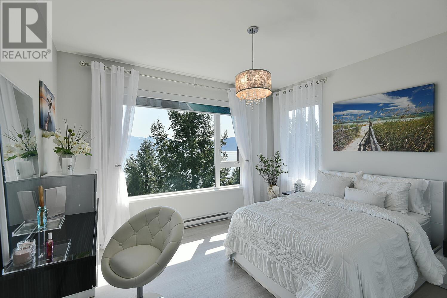 1242 ST ANDREWS ROAD, Gibsons