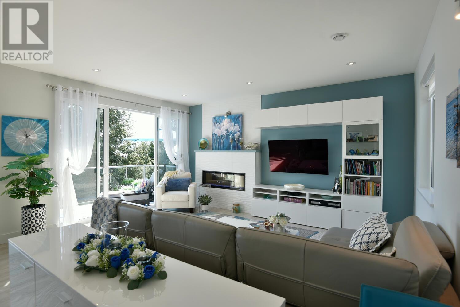 1242 ST ANDREWS ROAD, Gibsons