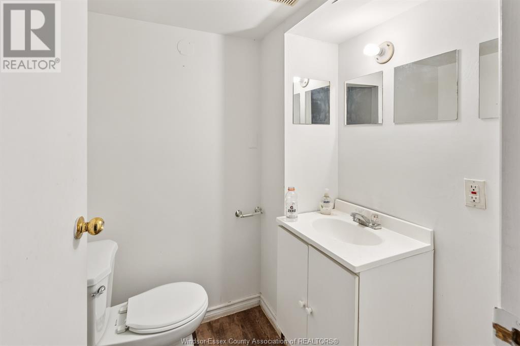 Photo 24 of 1602 1620 University Avenue West, Windsor ON