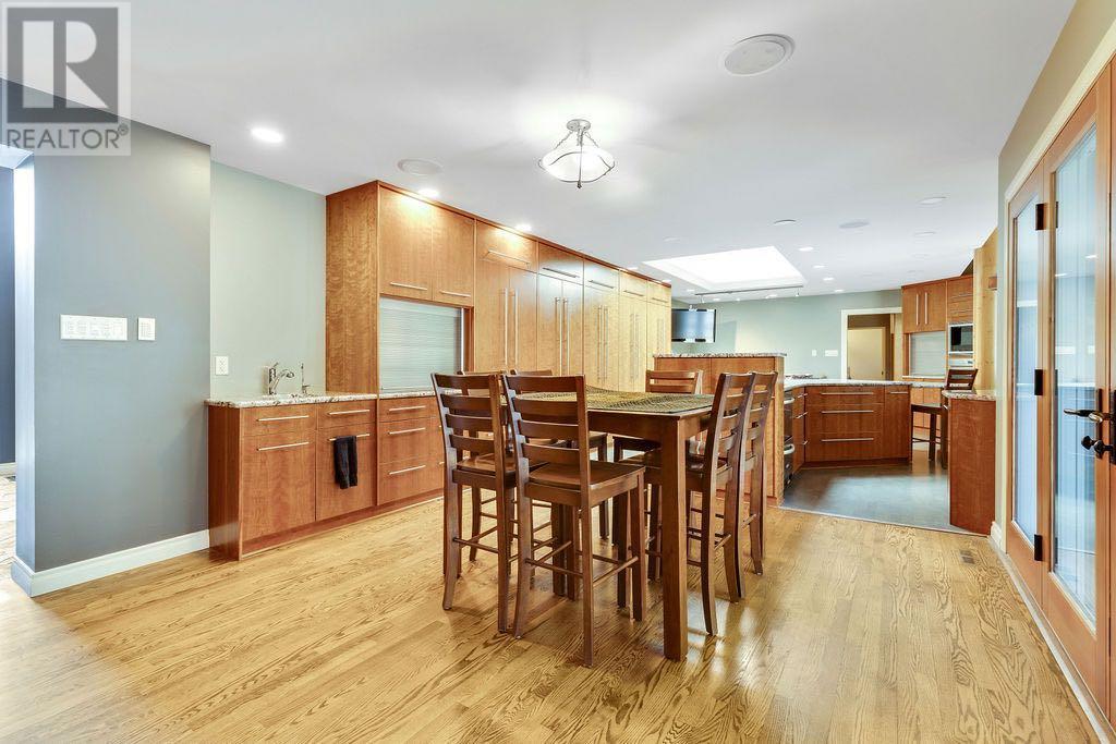 Single Family House 4 Level for Sale in  Eagle Ridge Drive SW Eagle Ridge Calgary 
