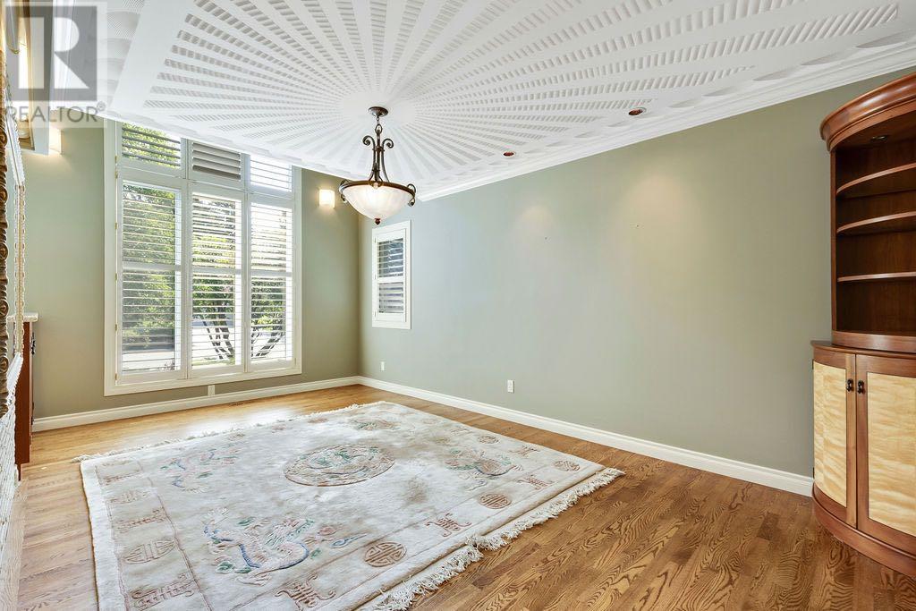 Single Family House 4 Level for Sale in  Eagle Ridge Drive SW Eagle Ridge Calgary 