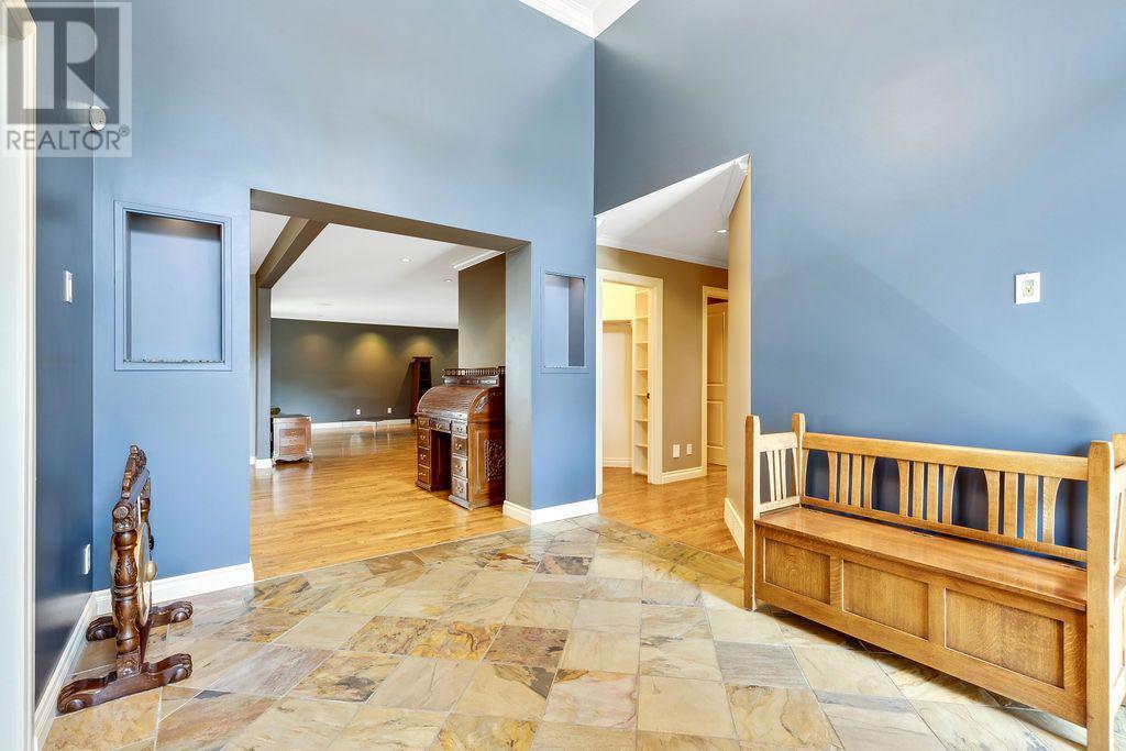 Single Family House 4 Level for Sale in  Eagle Ridge Drive SW Eagle Ridge Calgary 