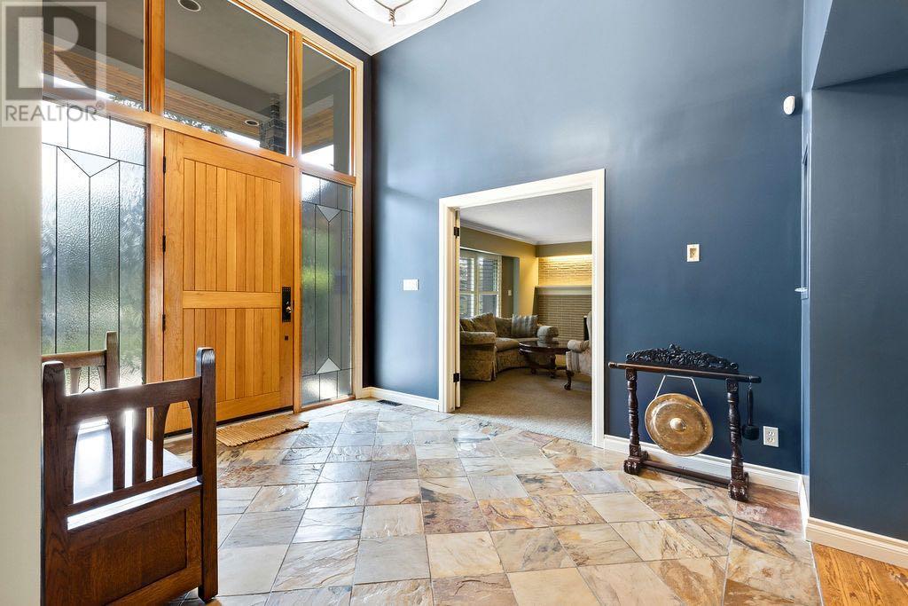 Single Family House 4 Level for Sale in  Eagle Ridge Drive SW Eagle Ridge Calgary 