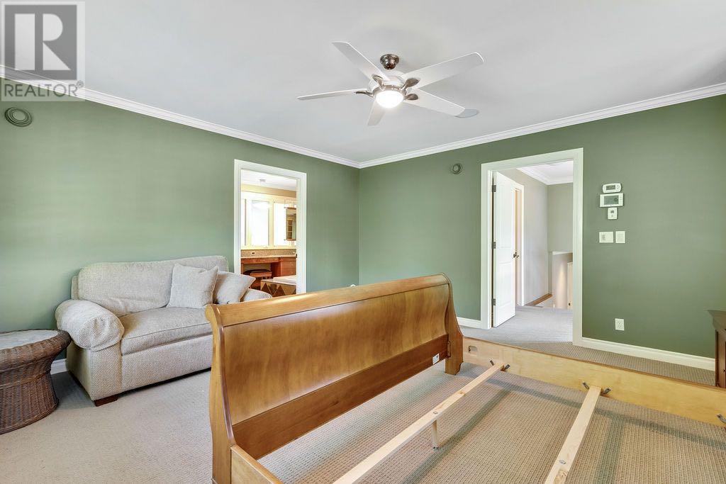 Single Family House 4 Level for Sale in  Eagle Ridge Drive SW Eagle Ridge Calgary 