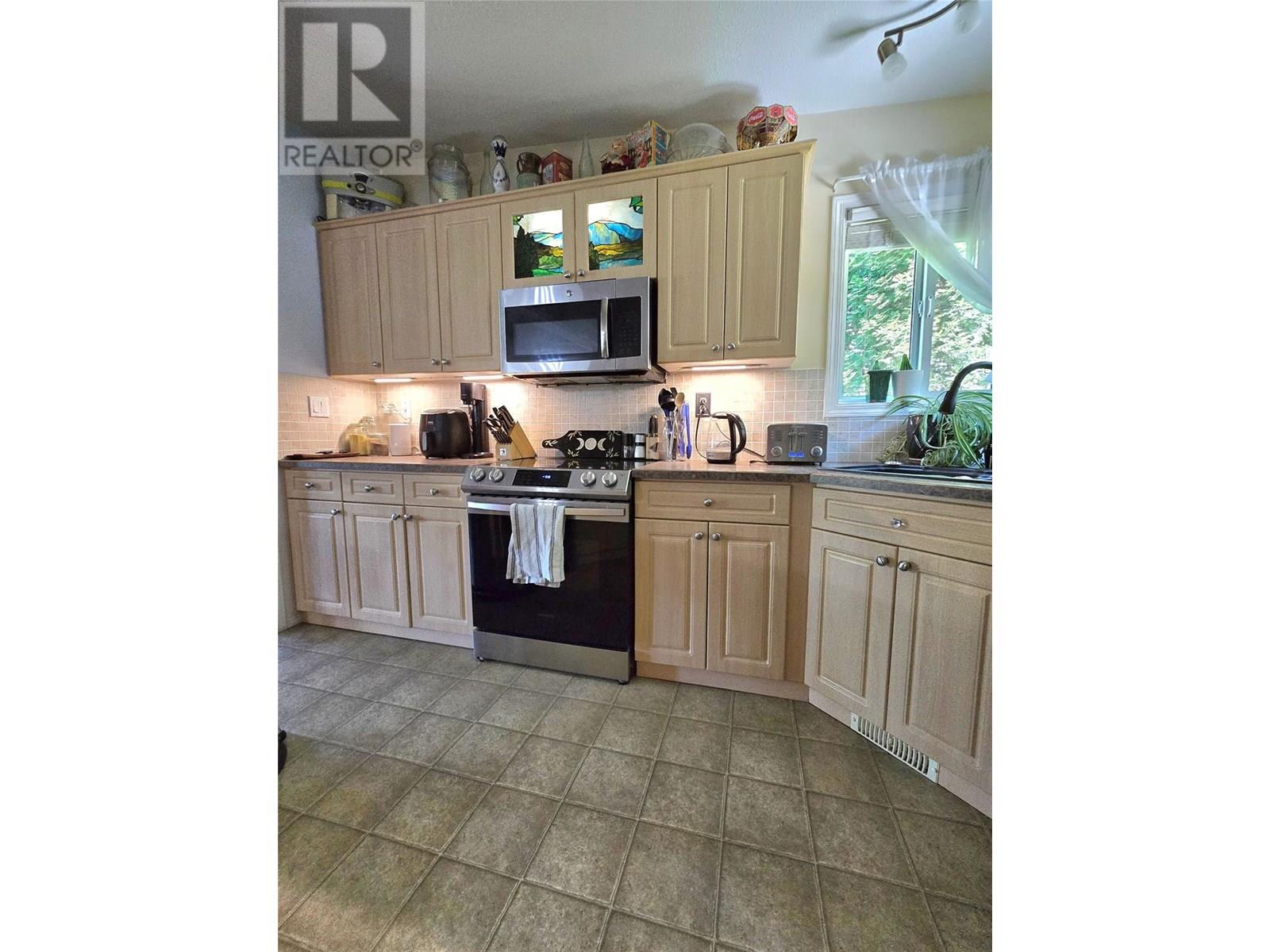 Photo 8 of 8758 Holding Road Unit 14, Adams Lake BC