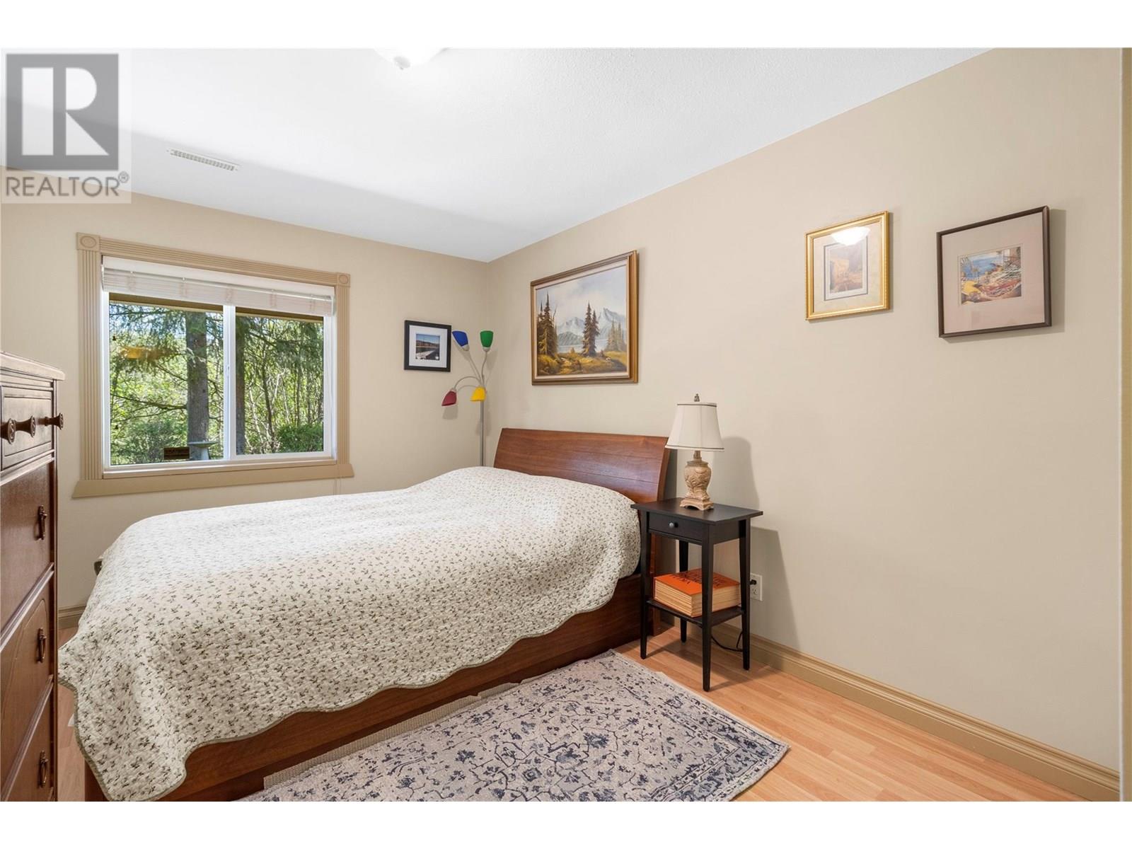 Photo 11 of 2729 Golf Course Drive, Blind Bay BC