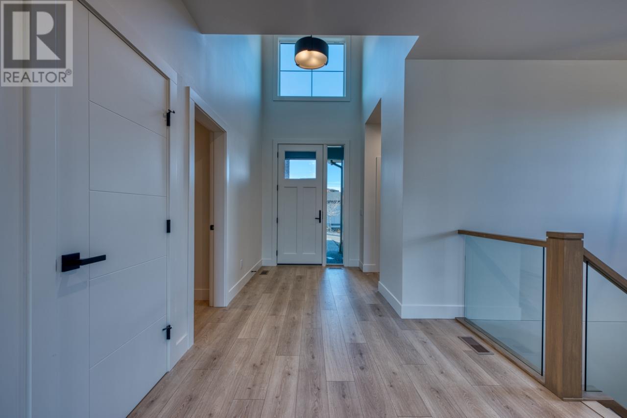 Photo 58 of 1066 Emslie Street, Kelowna BC