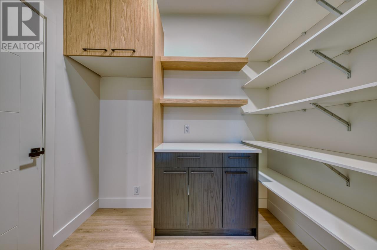 Photo 42 of 1066 Emslie Street, Kelowna BC