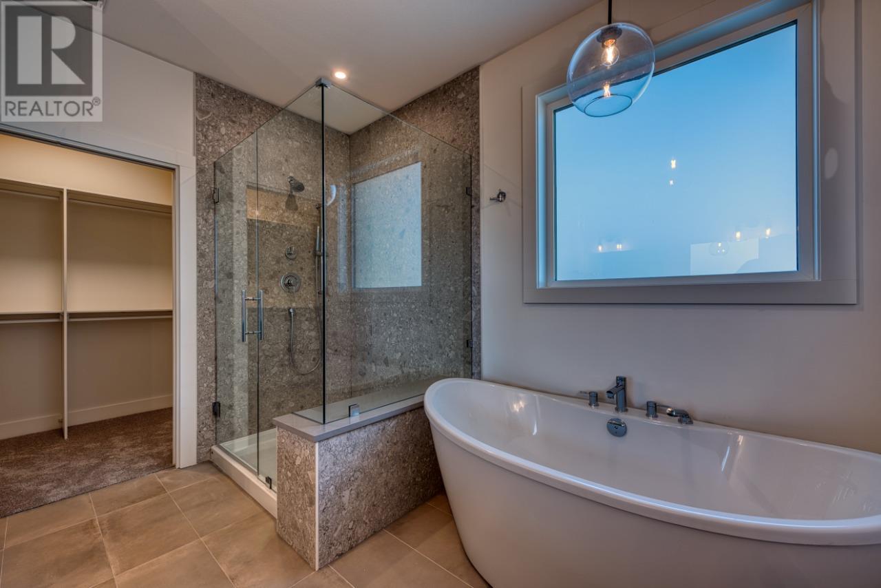 Photo 17 of 1066 Emslie Street, Kelowna BC