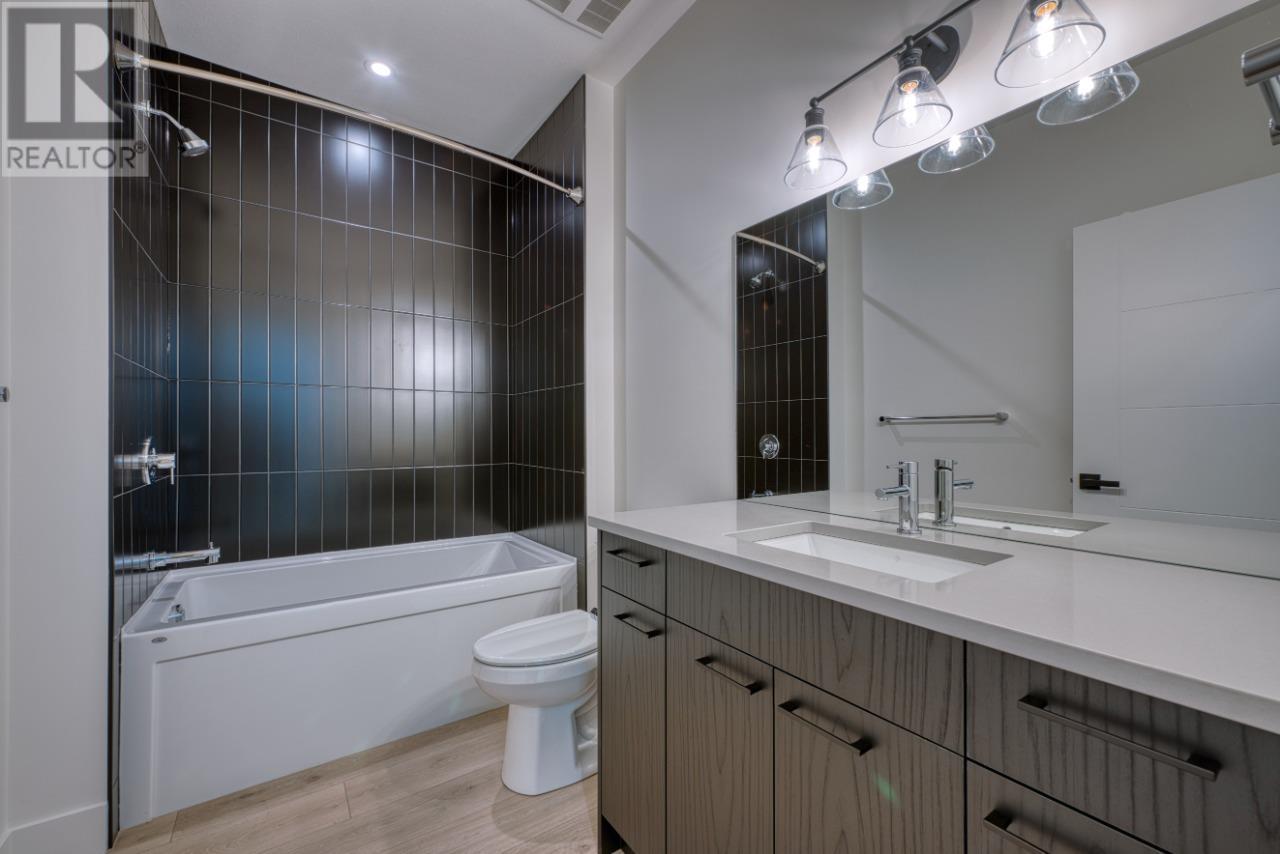 Photo 35 of 1066 Emslie Street, Kelowna BC